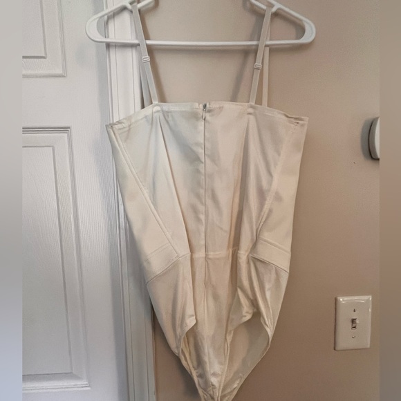 Off white one piece body suit top - Picture 2 of 3